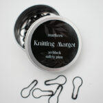 Knitting Margot markers - 30 black safety pins