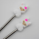 Knitting Margot stitch stoppers - sheeps white